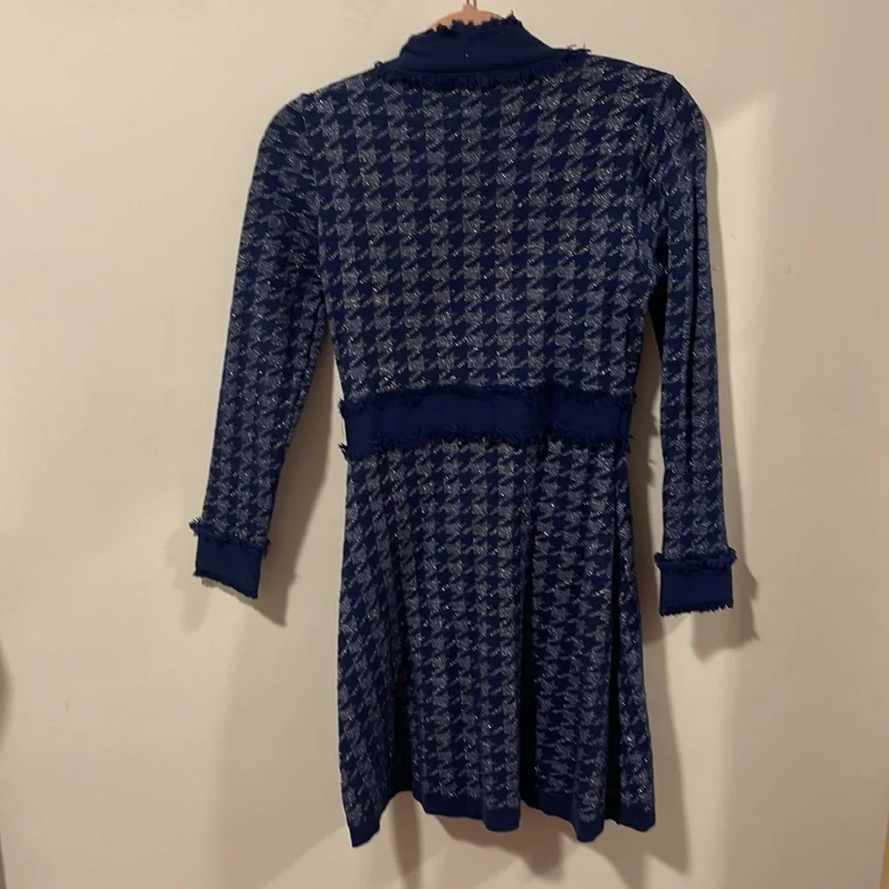 Dress - Picture 4 of 4
